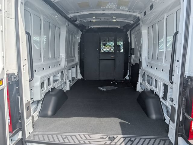 New 2026 Ford Transit 250 148 Medium Roof RWD image 10