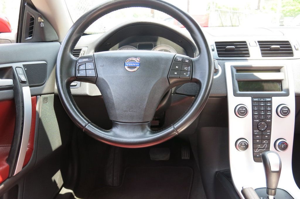 Used 2011 Volvo C70 T5 image 19