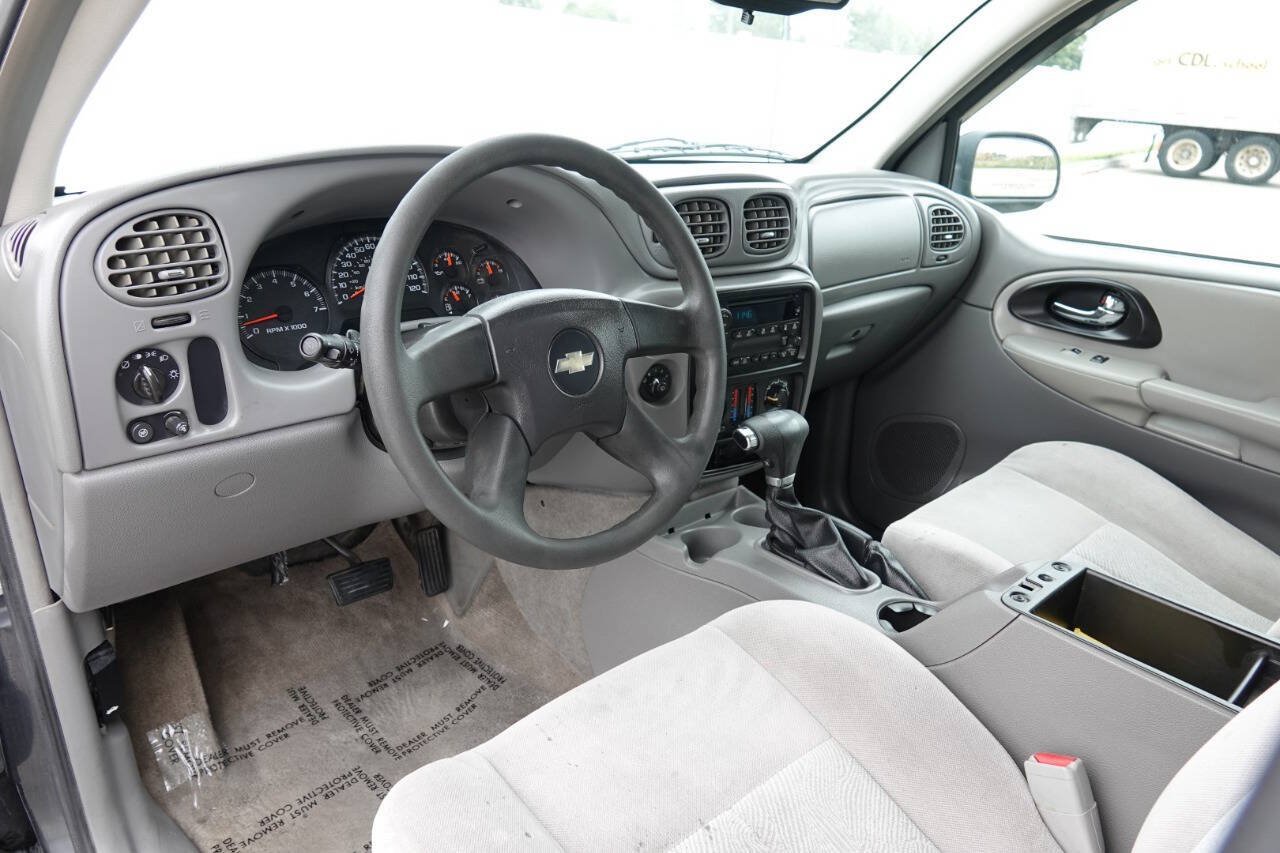 Used 2007 Chevrolet TrailBlazer LS w/ LS Preferred Equipment Group AWD/4WD image 61