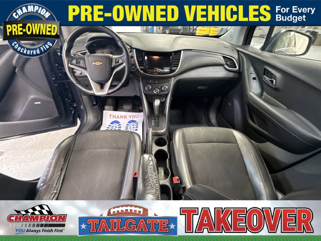 Used 2018 Chevrolet Trax LT w/ Sun & Sound Package FWD image 27