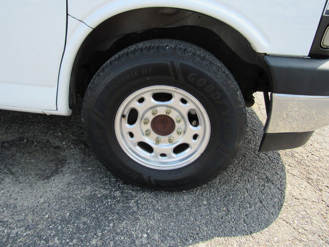 Used 2020 Chevrolet Express 2500 LT w/ LT Preferred Equipment Group RWD image 10