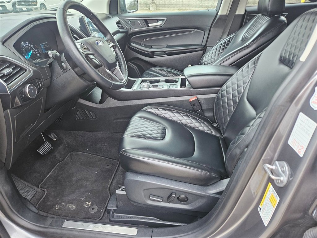Used 2024 Ford Edge Titanium image 11