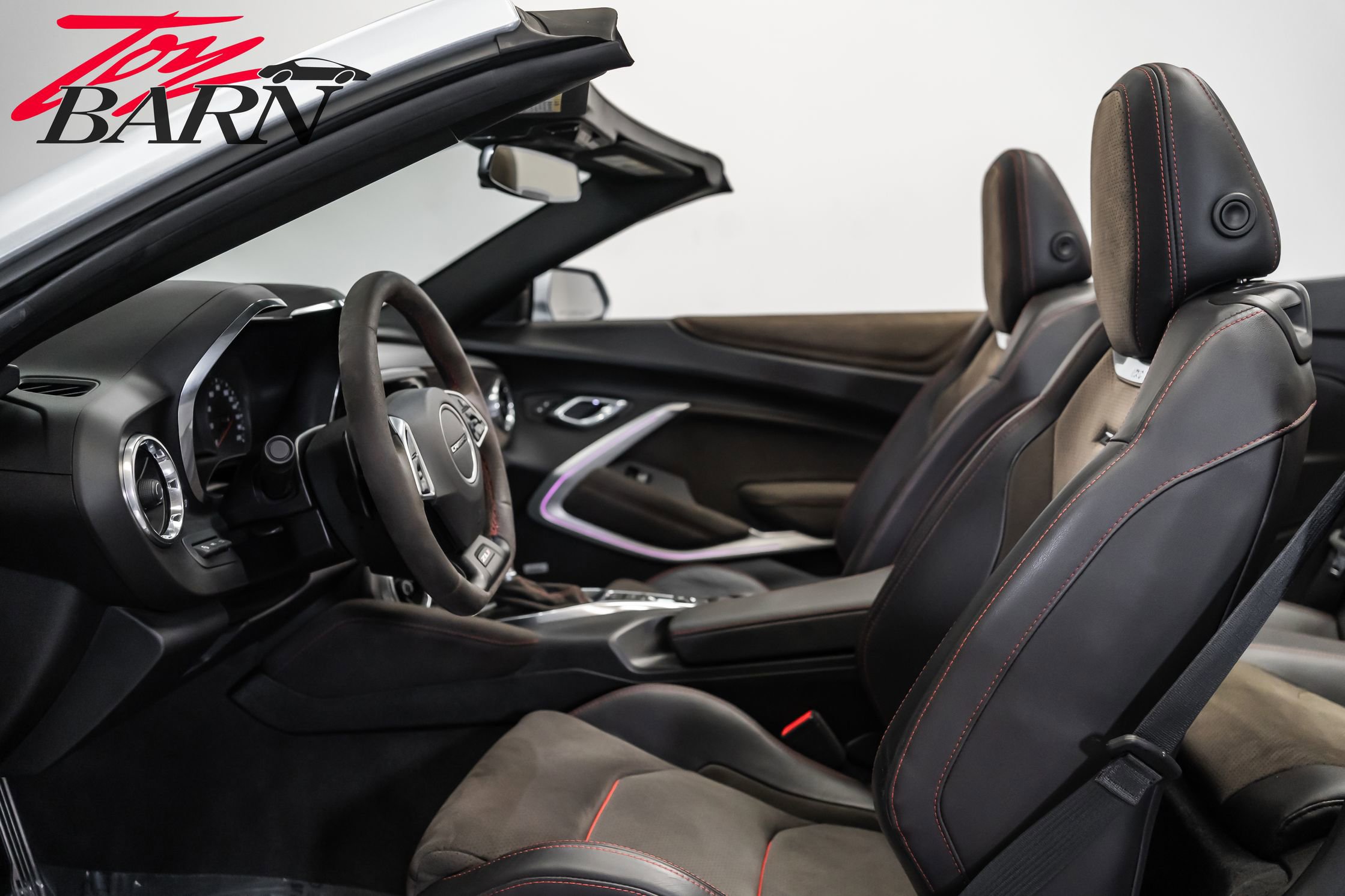 Used 2018 Chevrolet Camaro ZL1 image 36