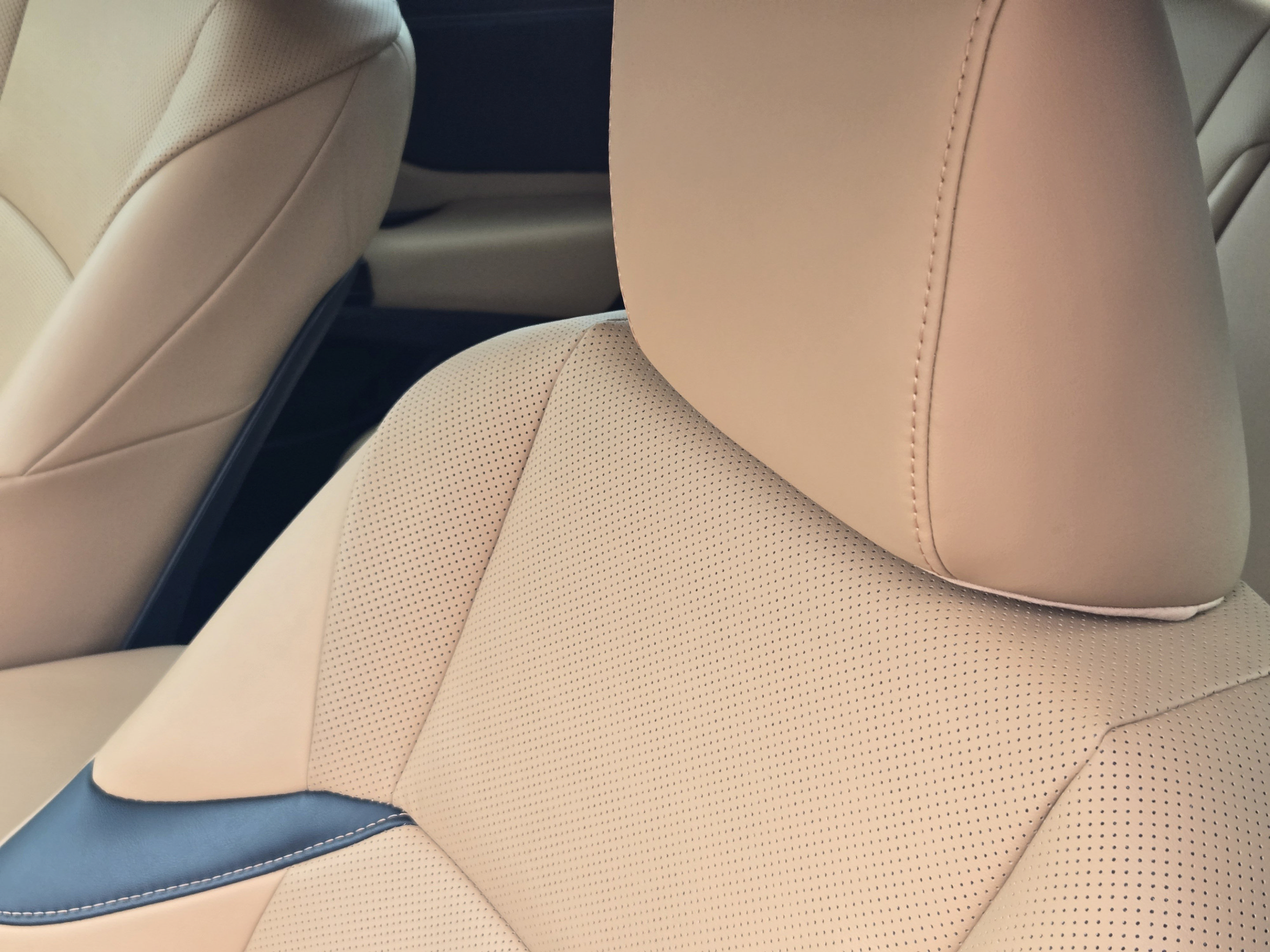 Used 2025 Lexus ES 350 w/ Premium Package FWD image 24