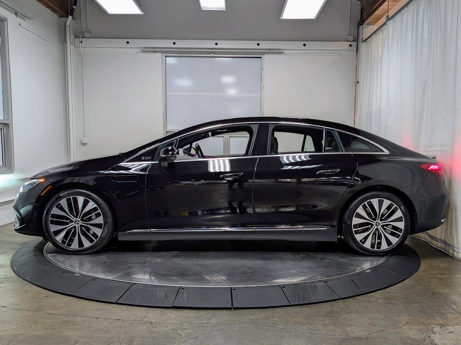 Used 2024 Mercedes-Benz EQE 350+ 4MATIC Sedan image 6