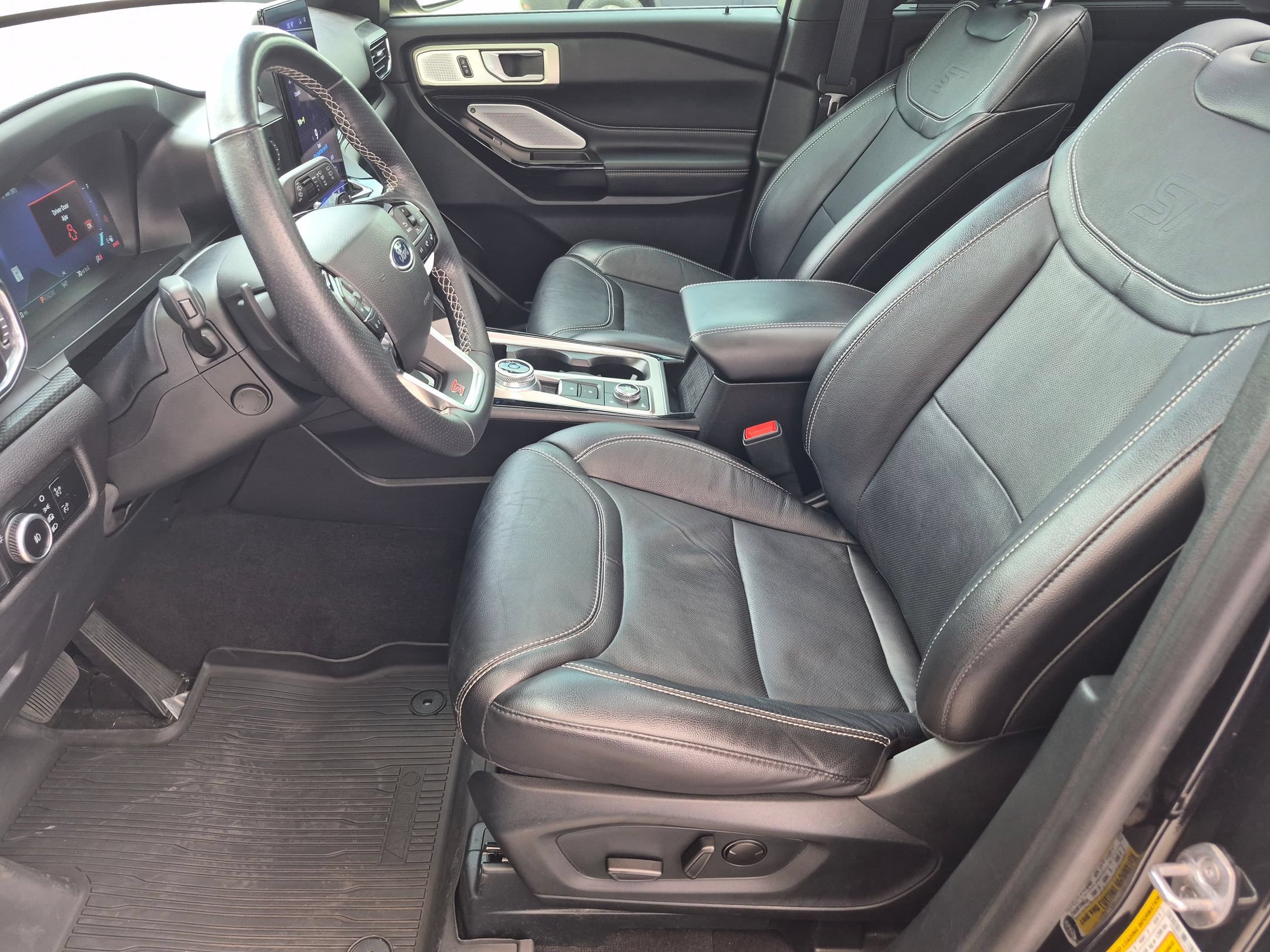 Used 2023 Ford Explorer ST w/ Equipment Group 401A AWD/4WD image 11