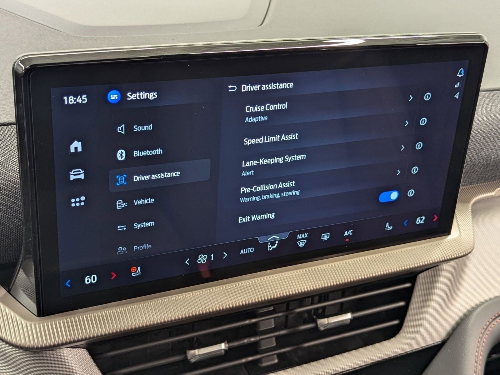 New 2026 Ford Explorer Active w/ Active Comfort Package image 30