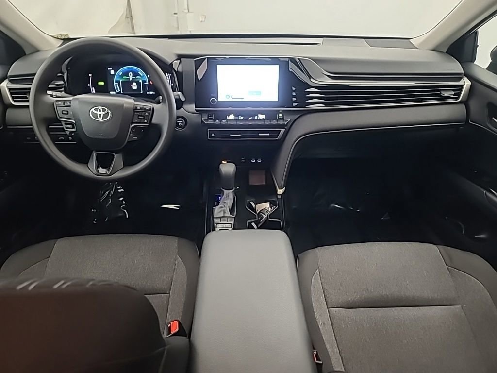 Used 2026 Toyota Camry LE FWD image 21