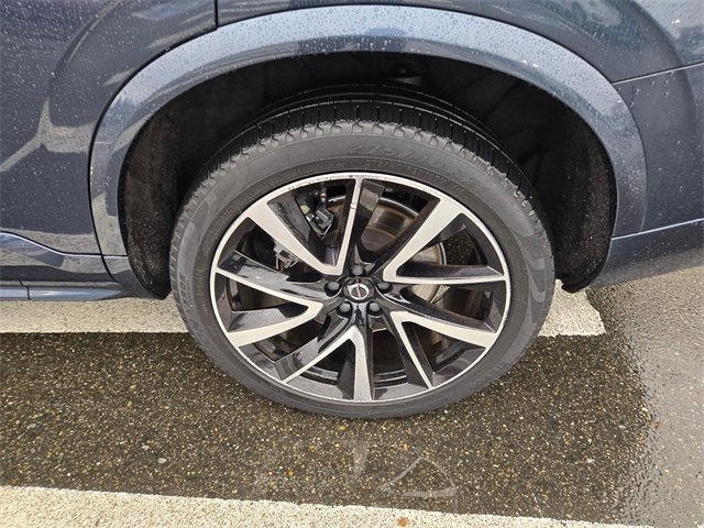 Used 2020 Volvo XC90 T8 Momentum w/ Protection Package image 12
