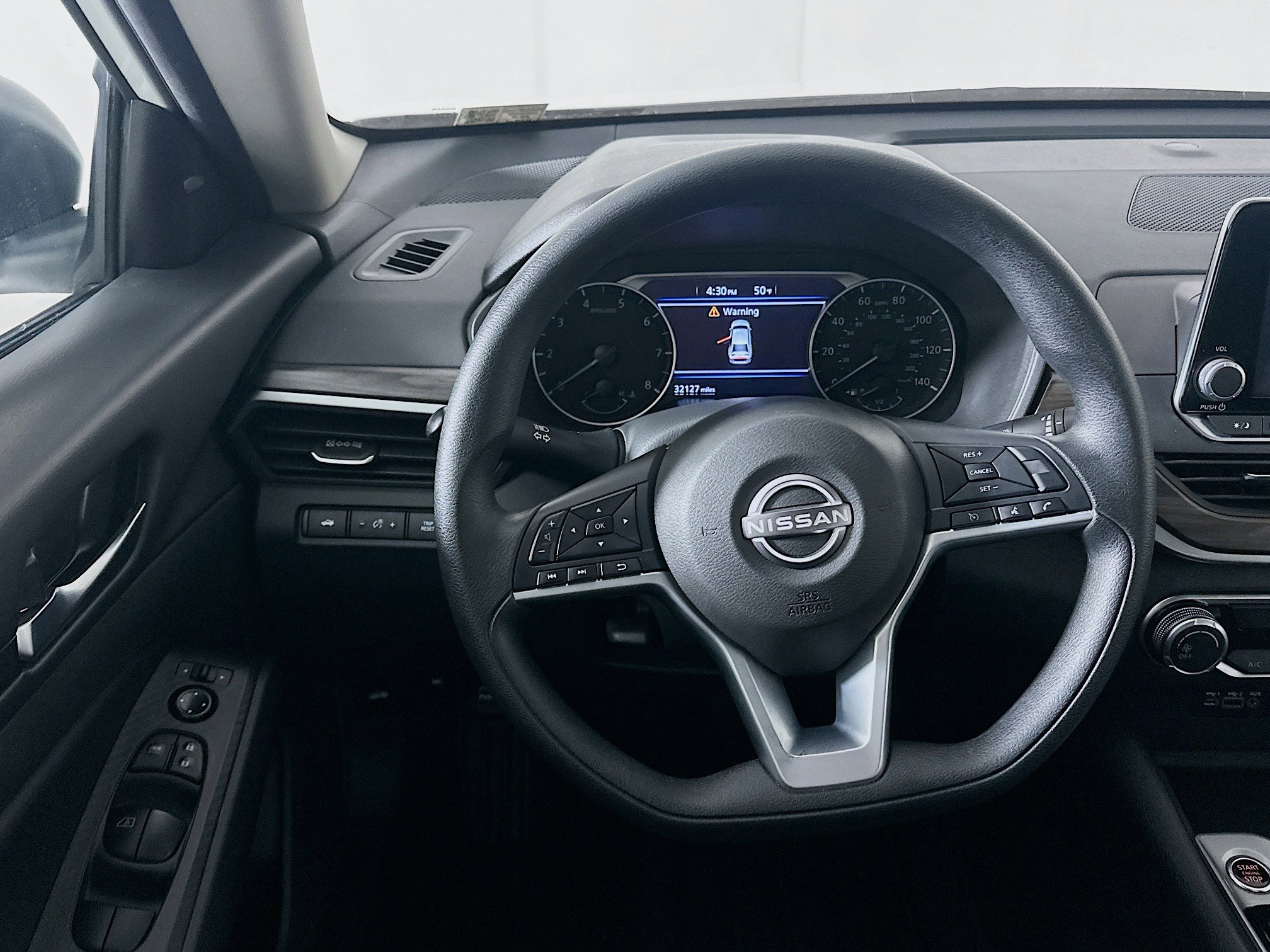 Used 2025 Nissan Altima 2.5 SV image 17