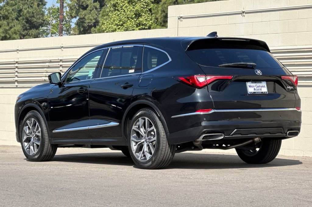 Certified 2023 Acura MDX FWD w/ Technology Package image 3