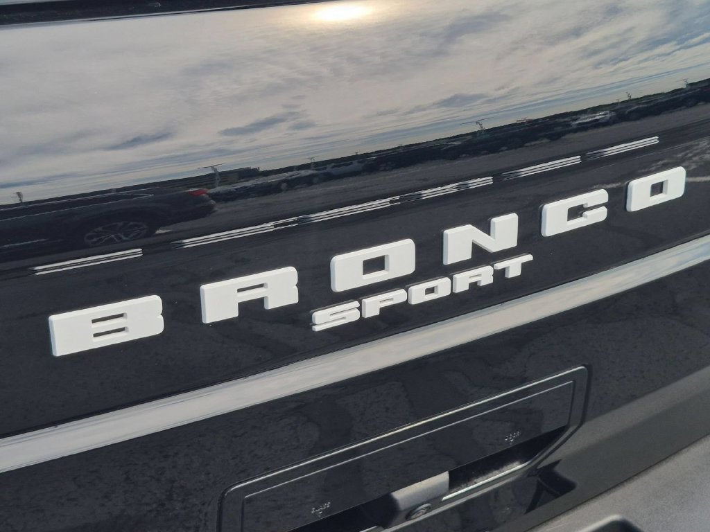Used 2024 Ford Bronco Sport Outer Banks AWD/4WD image 10