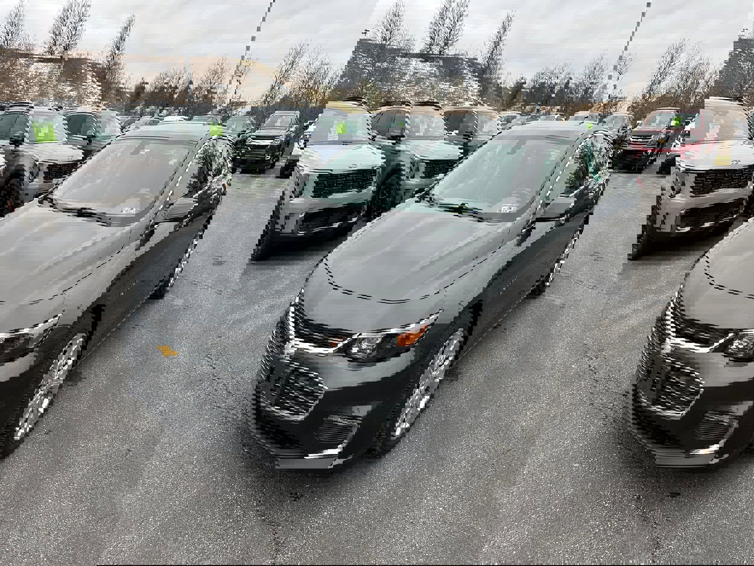 Used 2017 Chevrolet Malibu Premier FWD image 1