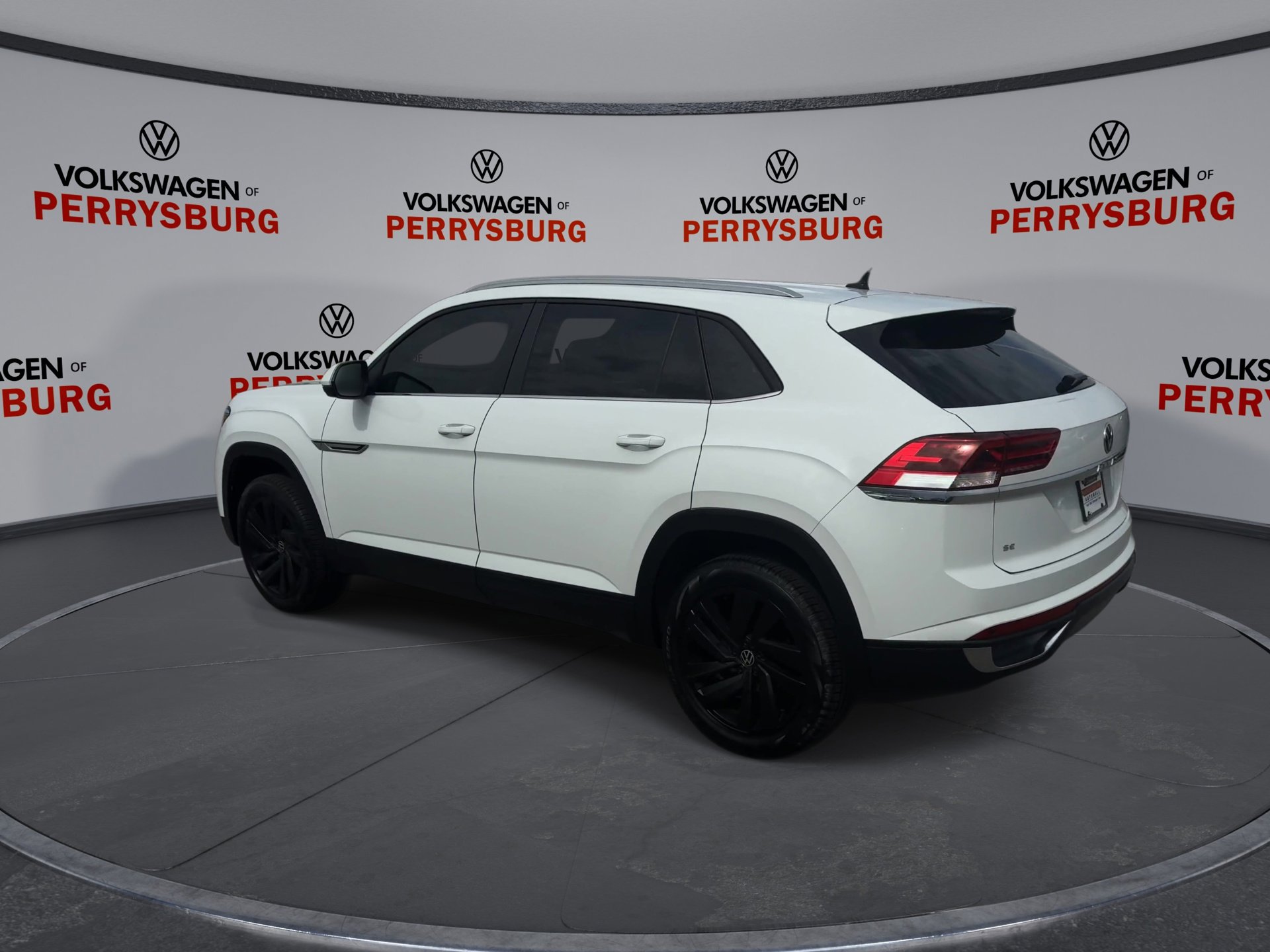 Used 2023 Volkswagen Atlas Cross Sport SE image 6