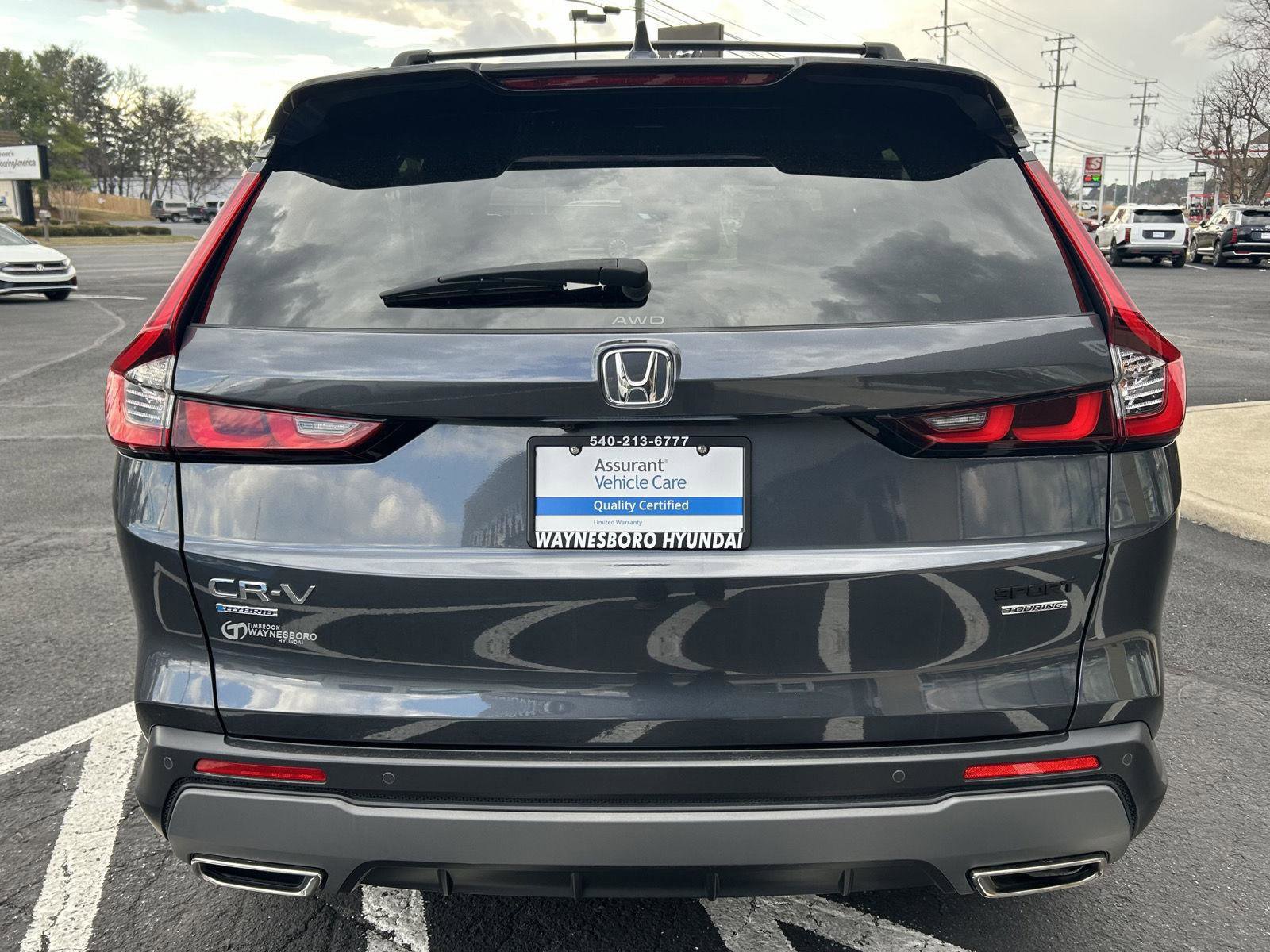 Used 2024 Honda CR-V Sport Touring image 4