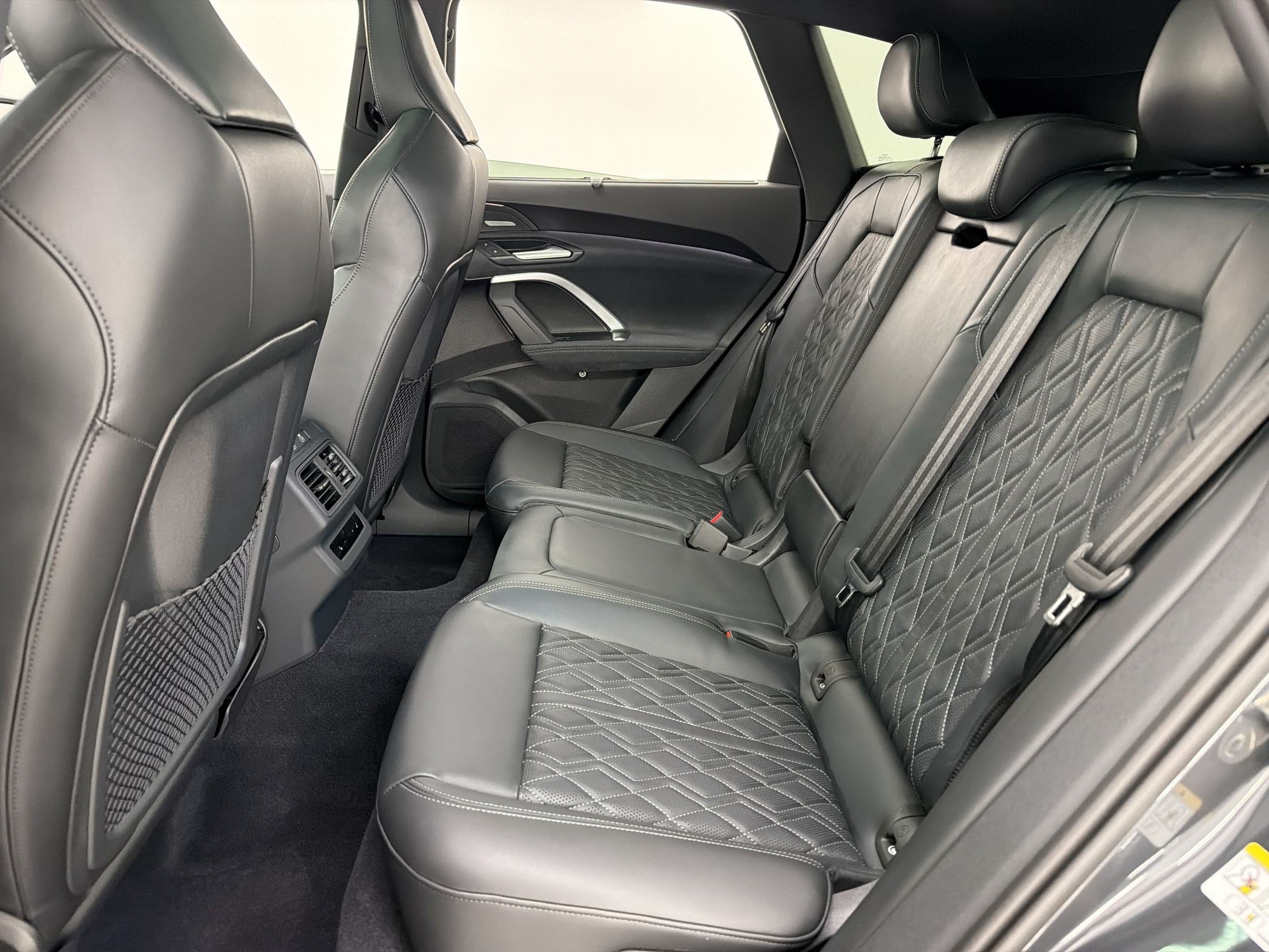 New 2026 Audi SQ5 Prestige AWD/4WD image 22