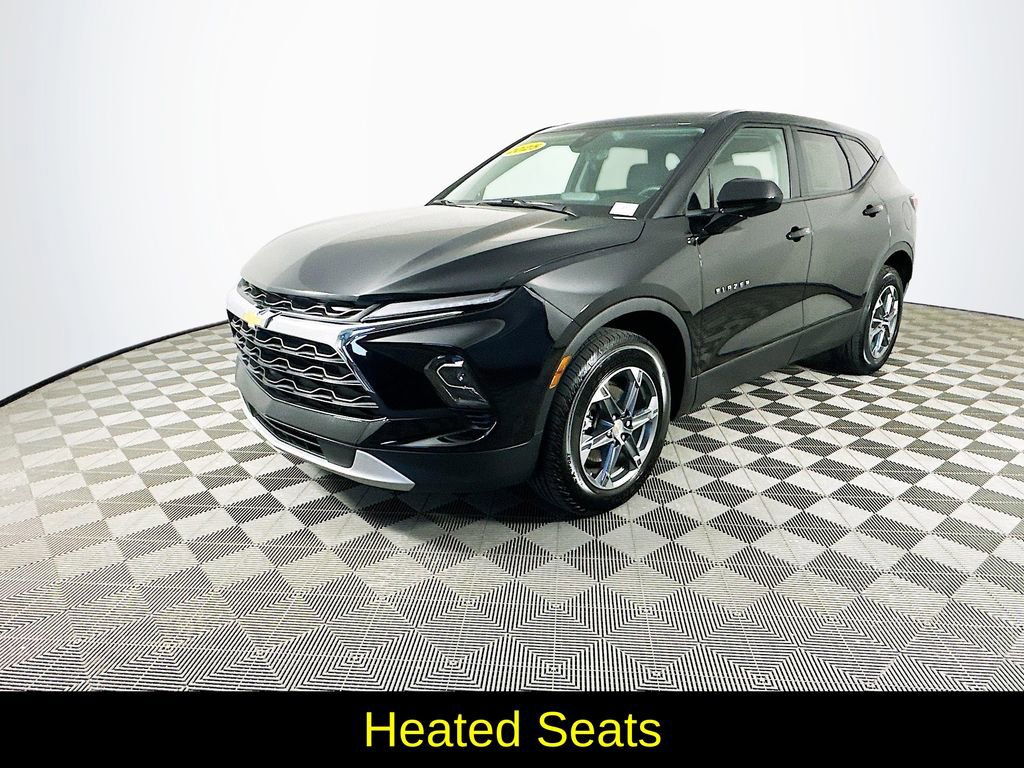 Used 2025 Chevrolet Blazer LT image 5