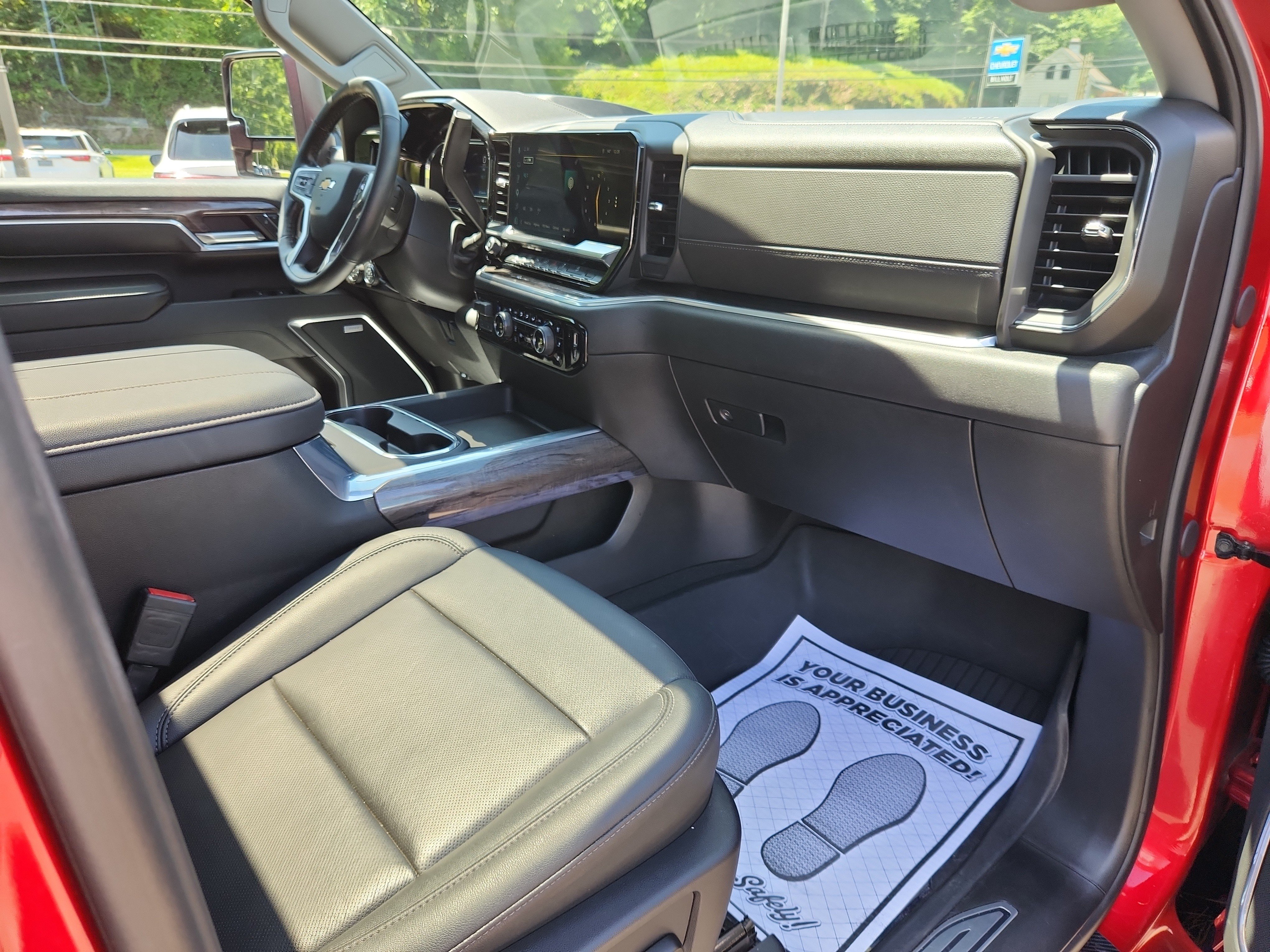 Used 2024 Chevrolet Silverado 2500 LTZ w/ LTZ Premium Package AWD/4WD image 46