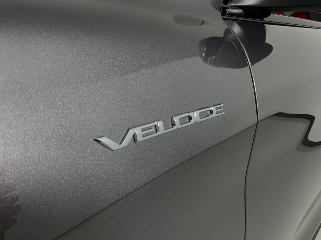 New 2025 Alfa Romeo Stelvio Sprint w/ Veloce Package AWD/4WD image 9