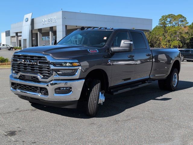 New 2026 RAM 3500 Tradesman AWD/4WD image 11