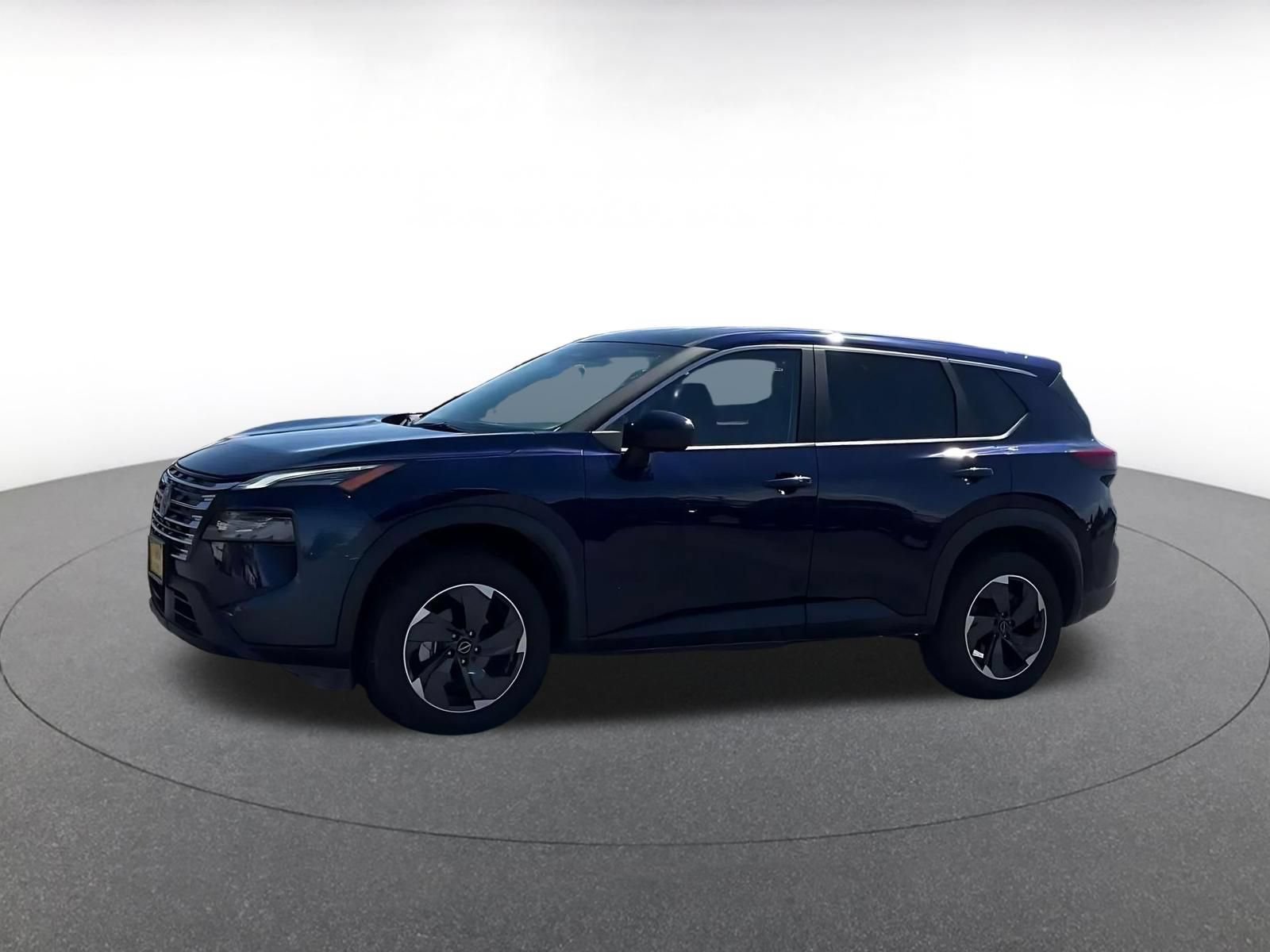 Used 2025 Nissan Rogue SV AWD/4WD image 7