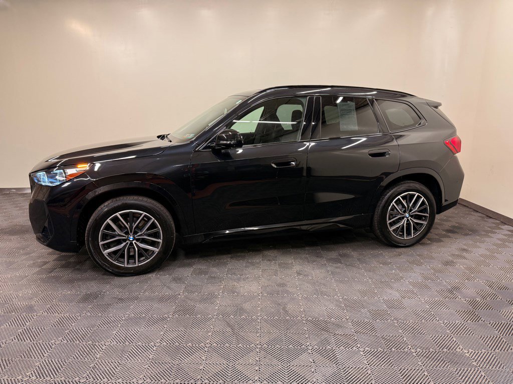 Used 2023 BMW X1 xDrive28i w/ Premium Package AWD/4WD image 5