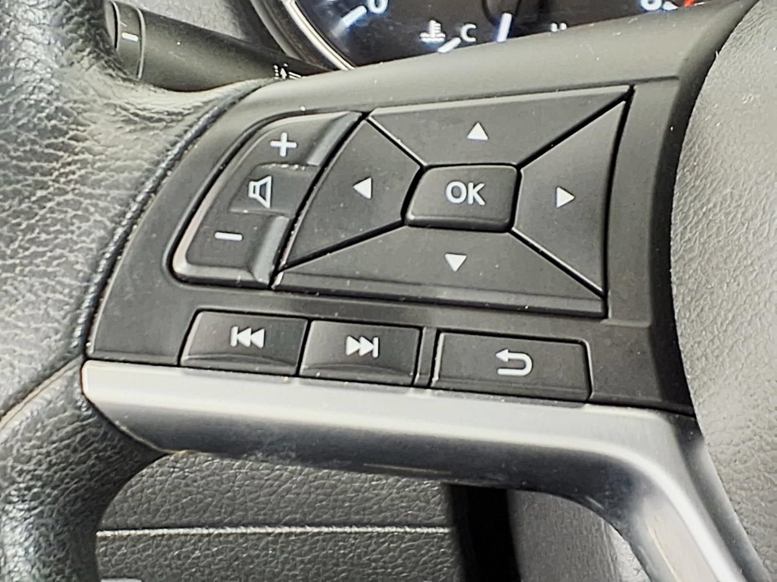 Used 2017 Nissan Rogue S FWD image 16