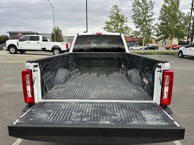 Used 2023 Ford F350 XLT w/ FX4 Off-Road Package image 14