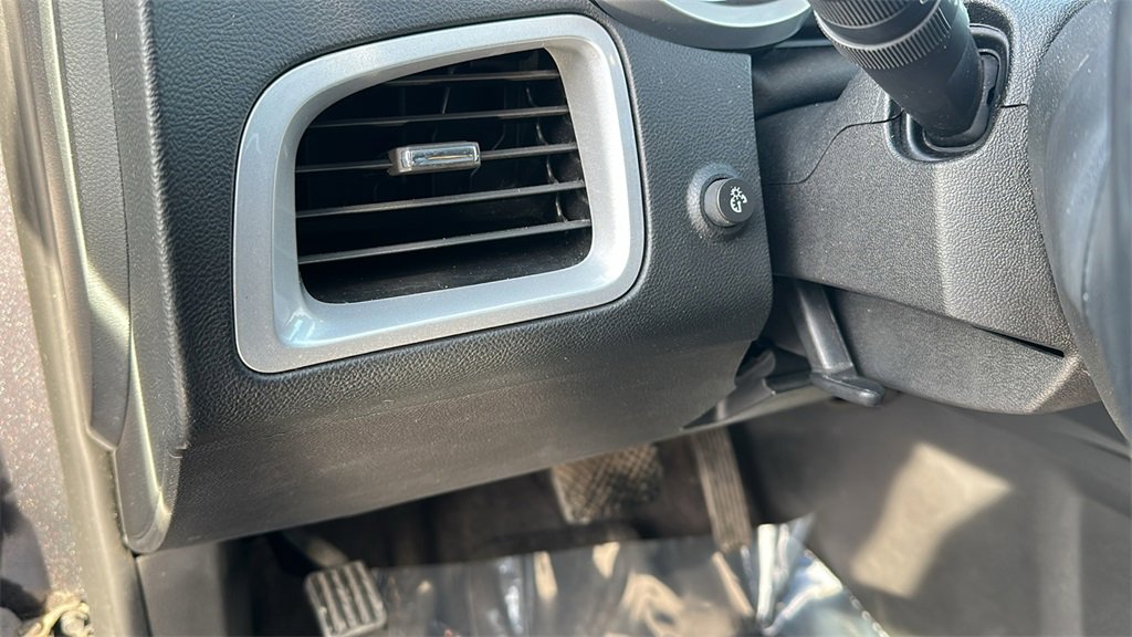 Used 2016 Chevrolet Equinox LTZ w/ Enhanced Convenience Package image 16