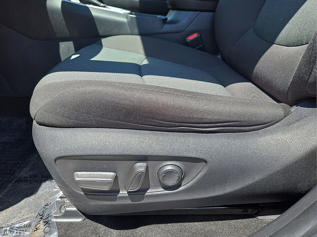 Used 2023 Toyota RAV4 XLE image 24