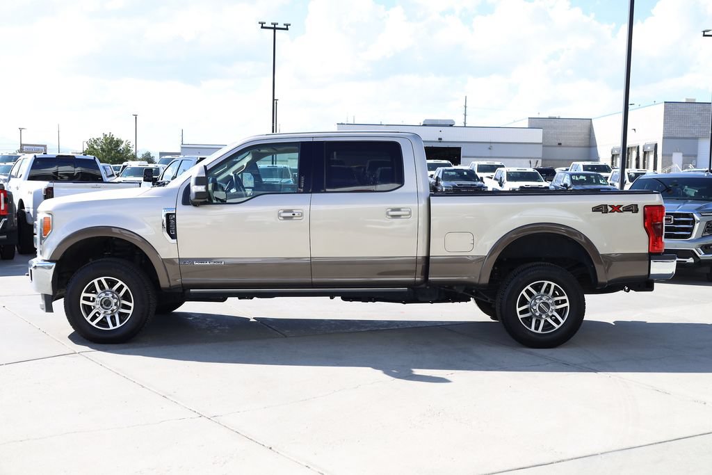 Used 2017 Ford F350 Lariat w/ Lariat Ultimate Package AWD/4WD image 3