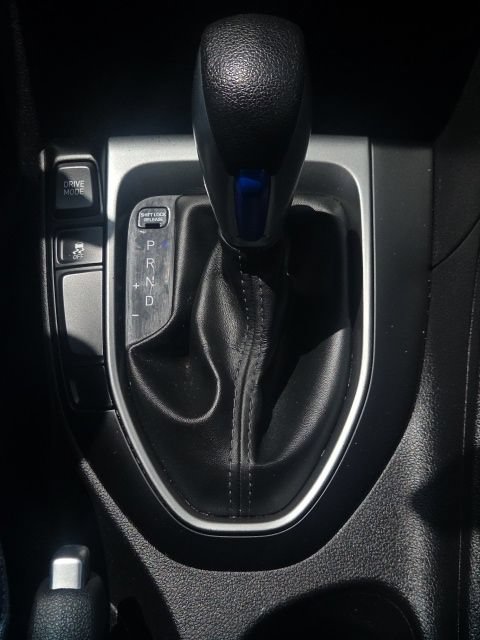 Used 2019 Hyundai Veloster 2.0 FWD image 26