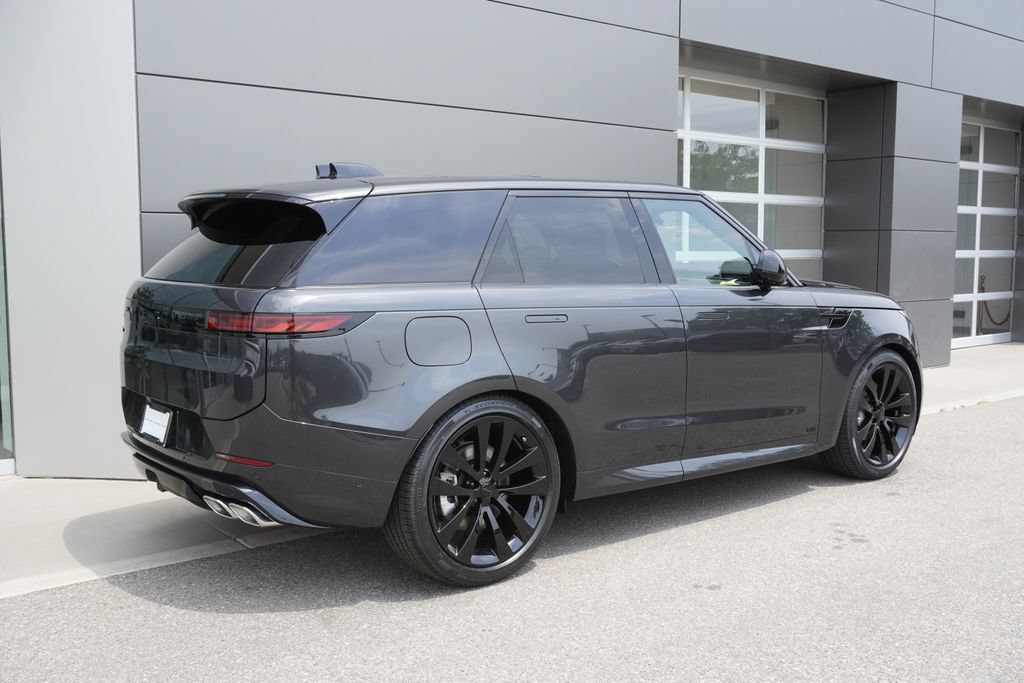 New 2026 Land Rover Range Rover Sport Dynamic SE AWD/4WD image 4