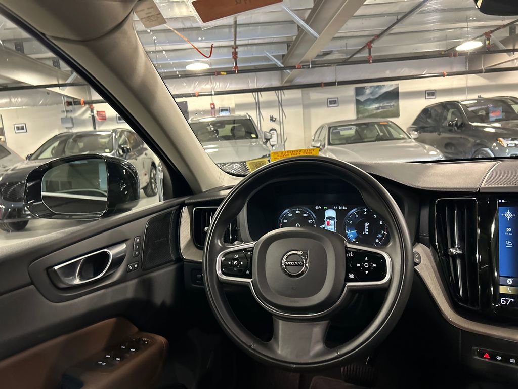 Used 2020 Volvo XC60 T6 Inscription w/ Protection Package Premier image 26