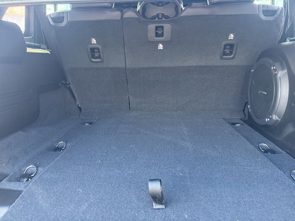 New 2025 Jeep Wrangler Sahara image 34