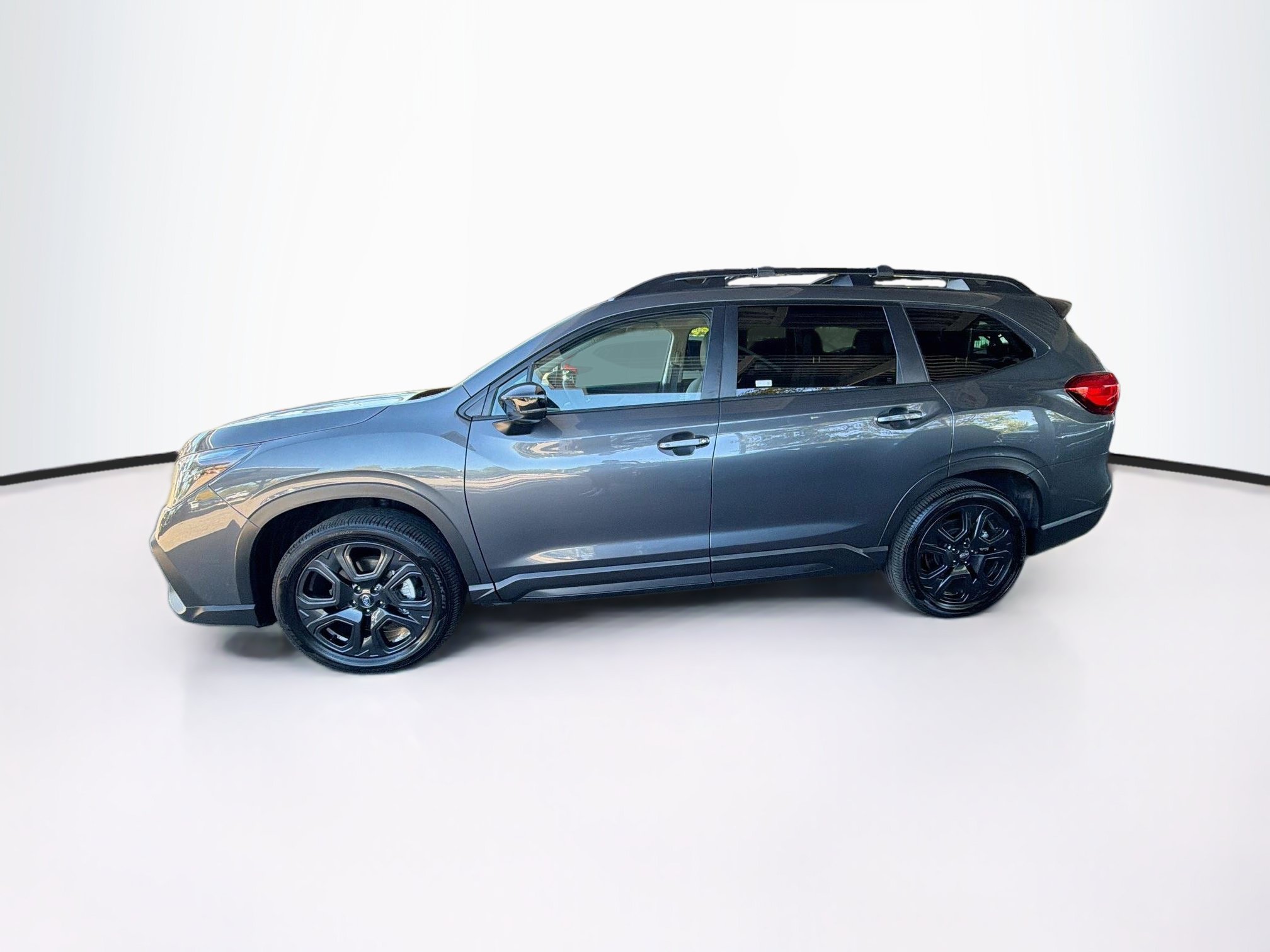 Used 2025 Subaru Ascent Onyx Edition AWD/4WD image 4