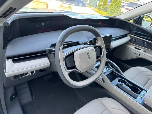 New 2025 Lincoln Nautilus Premier w/ Equipment Group 102A image 14