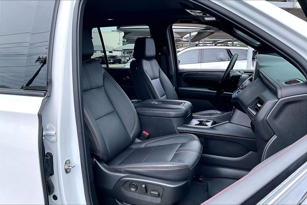 Used 2023 Chevrolet Tahoe RST AWD/4WD image 10