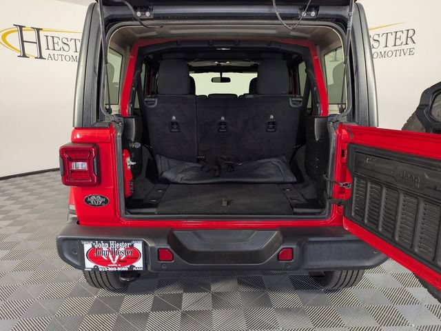 Used 2019 Jeep Wrangler Unlimited Sahara w/ Safety Group AWD/4WD image 26