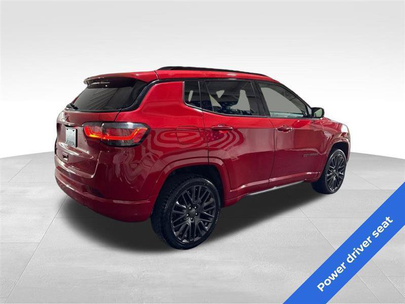Used 2022 Jeep Compass Limited w/ (RED) Package AWD/4WD image 5
