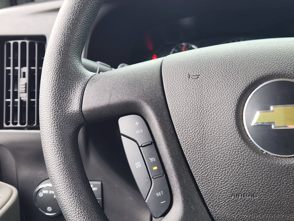 Used 2025 Chevrolet Express 3500 LS RWD image 25