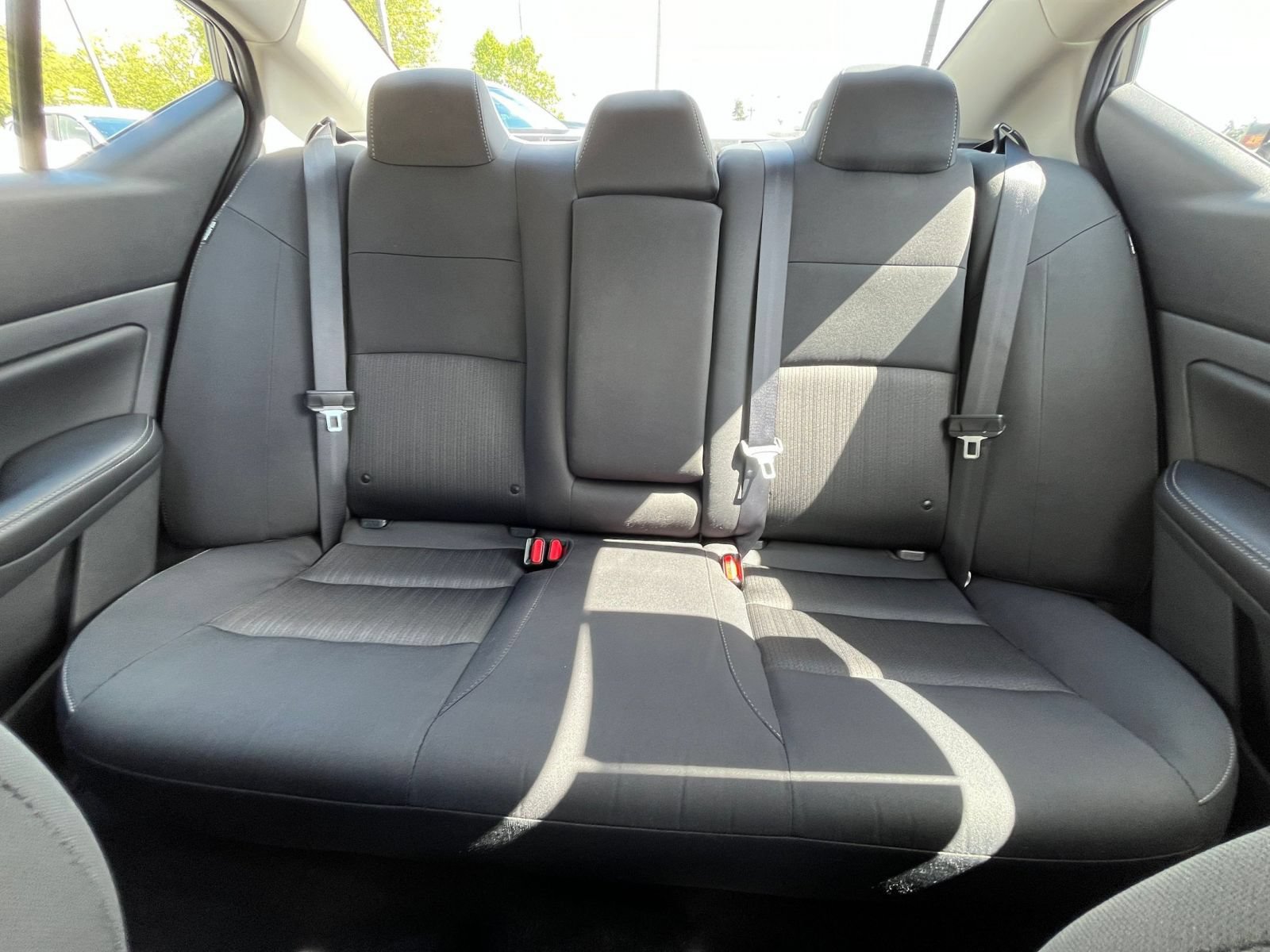 Used 2025 Nissan Altima 2.5 SV FWD image 39