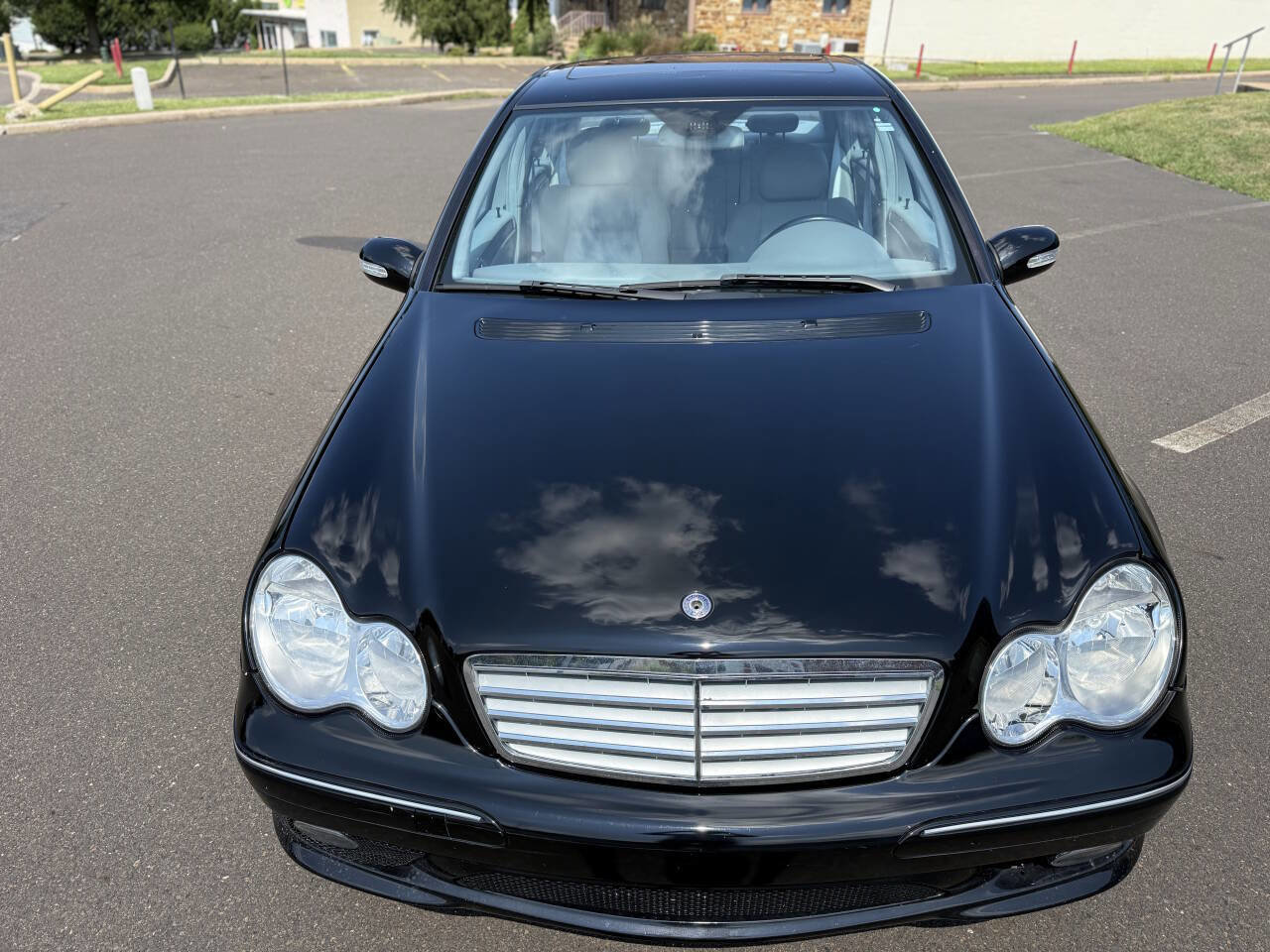 Used 2006 Mercedes-Benz C 230 Sedan w/ Sunroof Pkg image 4