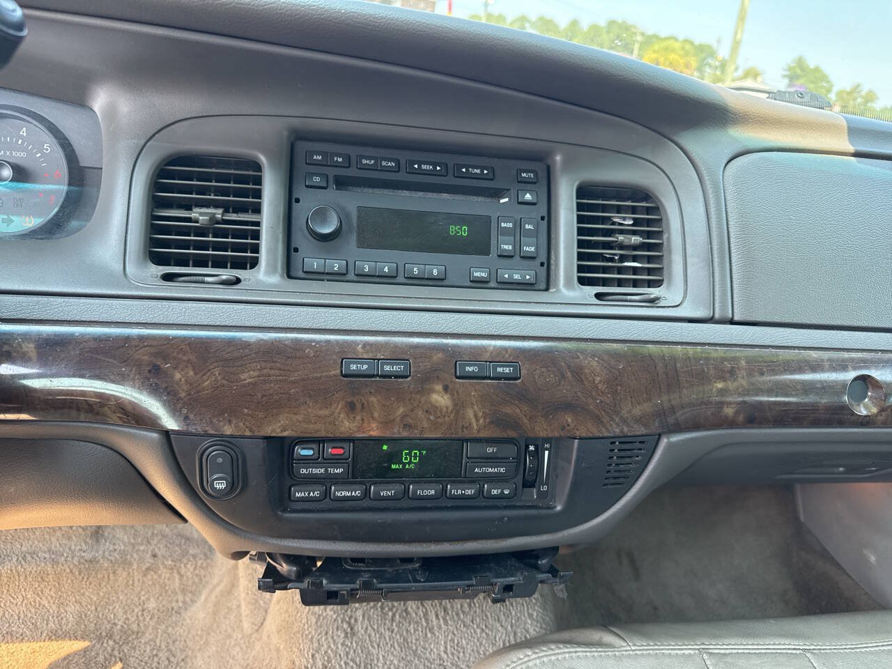 Used 2011 Mercury Grand Marquis LS RWD image 15