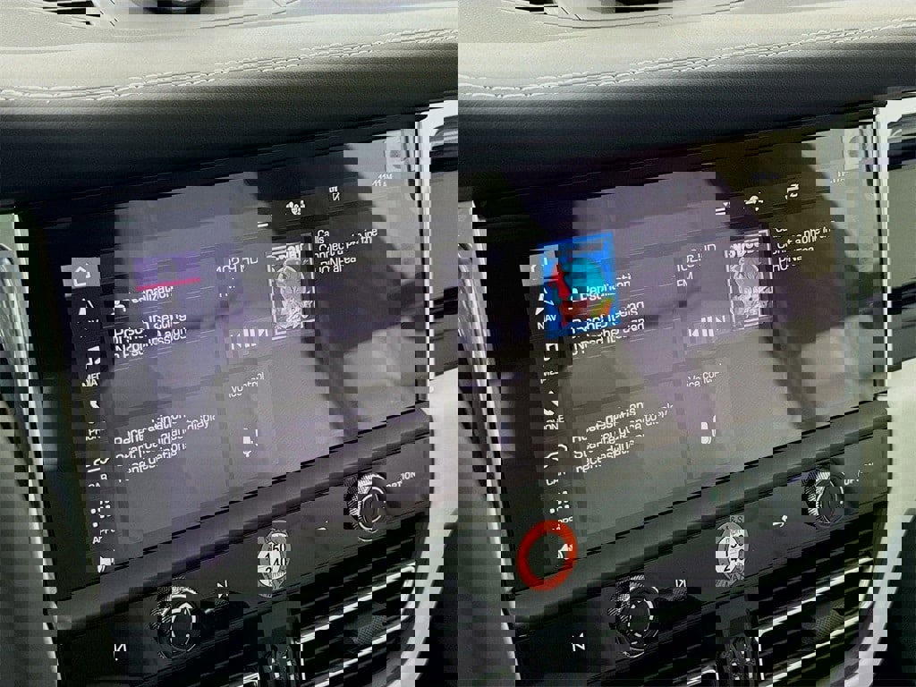 New 2026 Porsche Macan Turbo image 20