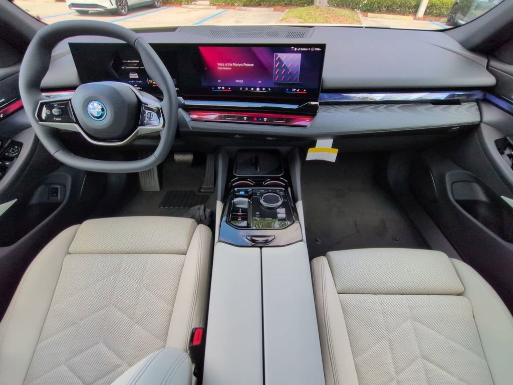 New 2026 BMW i5 eDrive40 RWD image 15