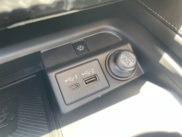 New 2025 INFINITI QX50 Luxe image 19