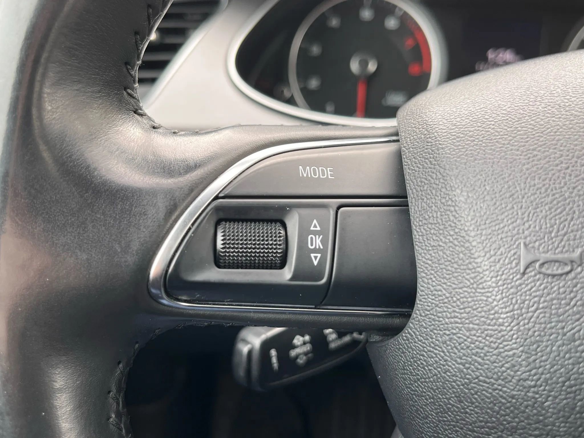 Used 2013 Audi A4 2.0T Premium w/ Convenience Pkg image 19