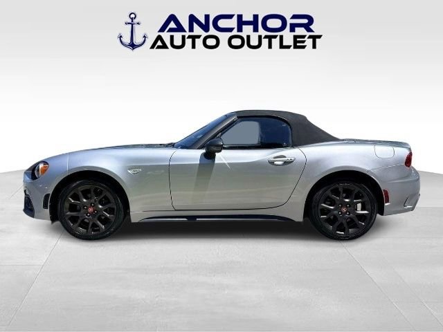 Used 2019 FIAT 124 Spider Abarth w/ Navigation & Sound Group RWD image 5