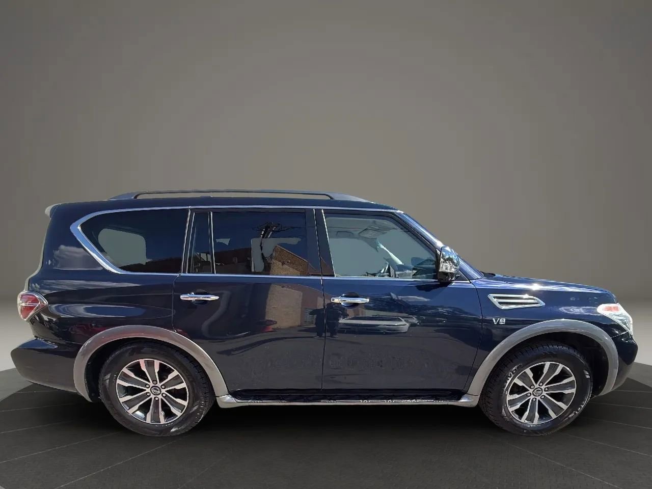 Used 2017 Nissan Armada SL image 4